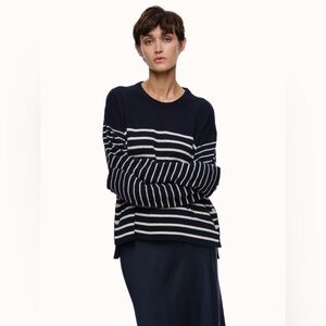 Eòlas Nic Crewneck in Organic Cotton & Recycled Cashmere